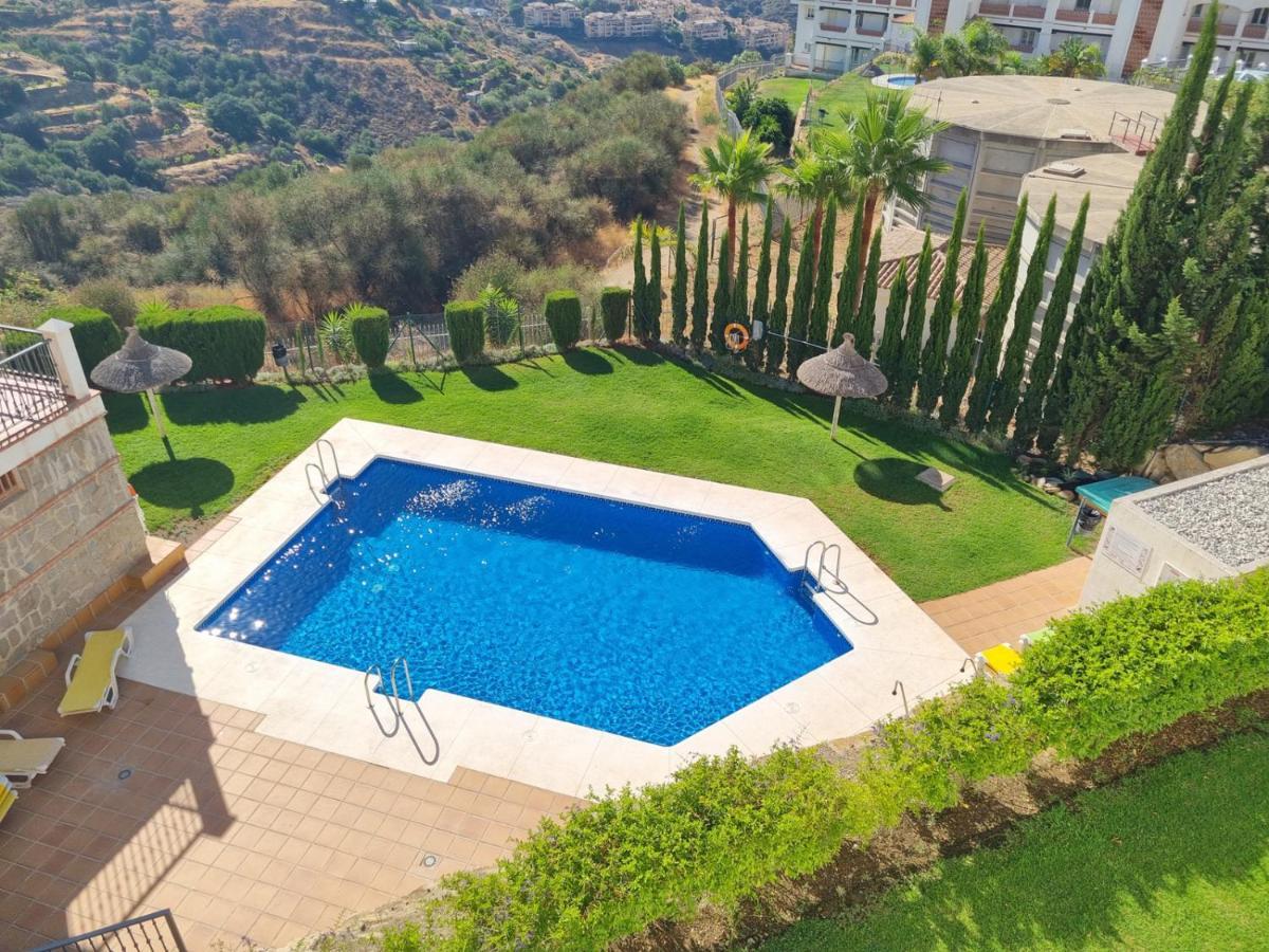 Elegant Apartment With Fantastic Views At The Top Of Calahonda Sitio de Calahonda Exterior photo